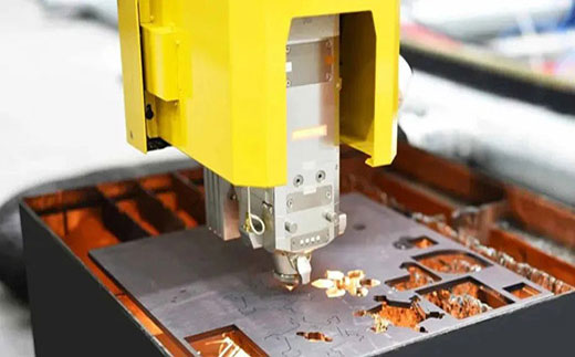 Z6尊龙高功率8025/6025/6020宽幅激光切割机Class1级防护