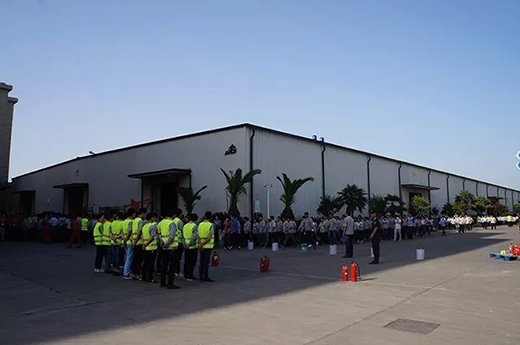 Z6尊龙成功进行2018年上半年消防分散演习